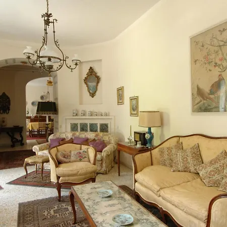 Sprawling In Tuscany With Tennis Court *
